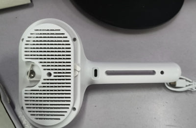 Cepillo Peine Autolimpiante para Mascotas con Humidificador de Niebla Integrado